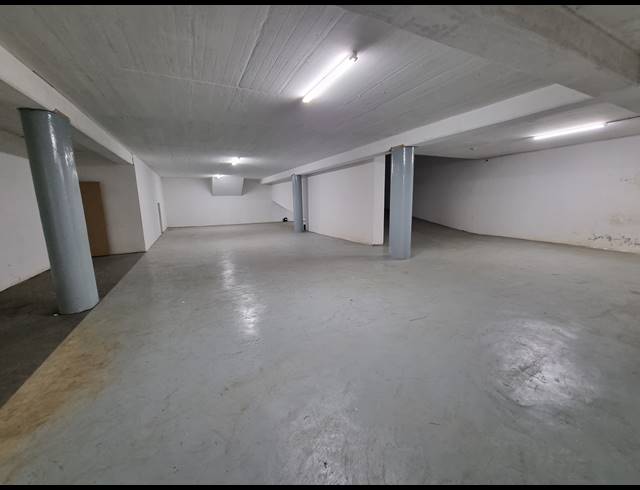 1,260M² WAREHOUSE TO LET IN ORMONDE